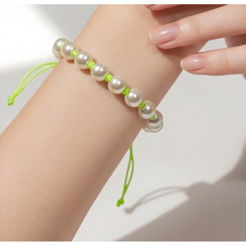 White Beaded Bracelet Green Adjustable Handmade Boho - Picture 2 of 9